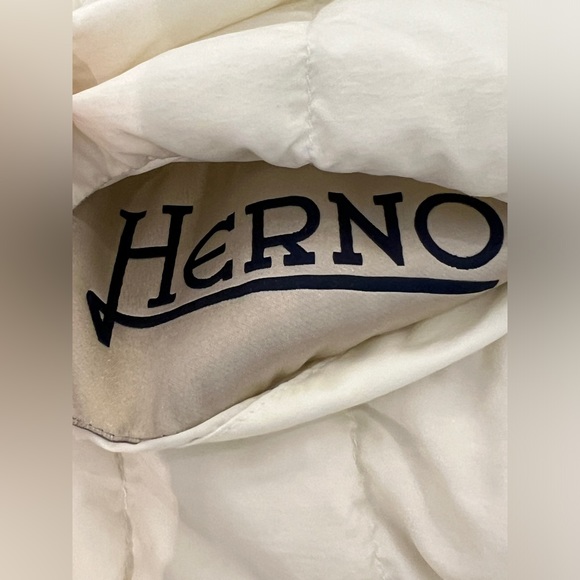 Herno Slim Fit Water Repellent  Vest - Picture 6 of 6